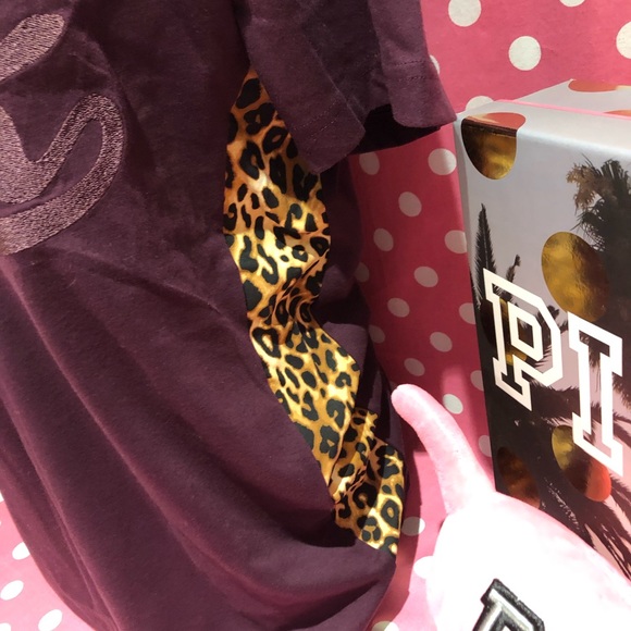 NWT VS PINK maroon leopard Campus Tee - Picture 3 of 5